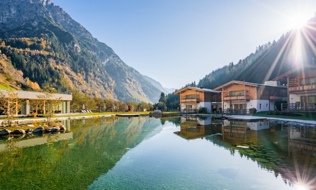 Aussicht auf See und die Chalets