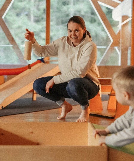 Montessori Programme with wooden toys and specialist Saskia Wedel