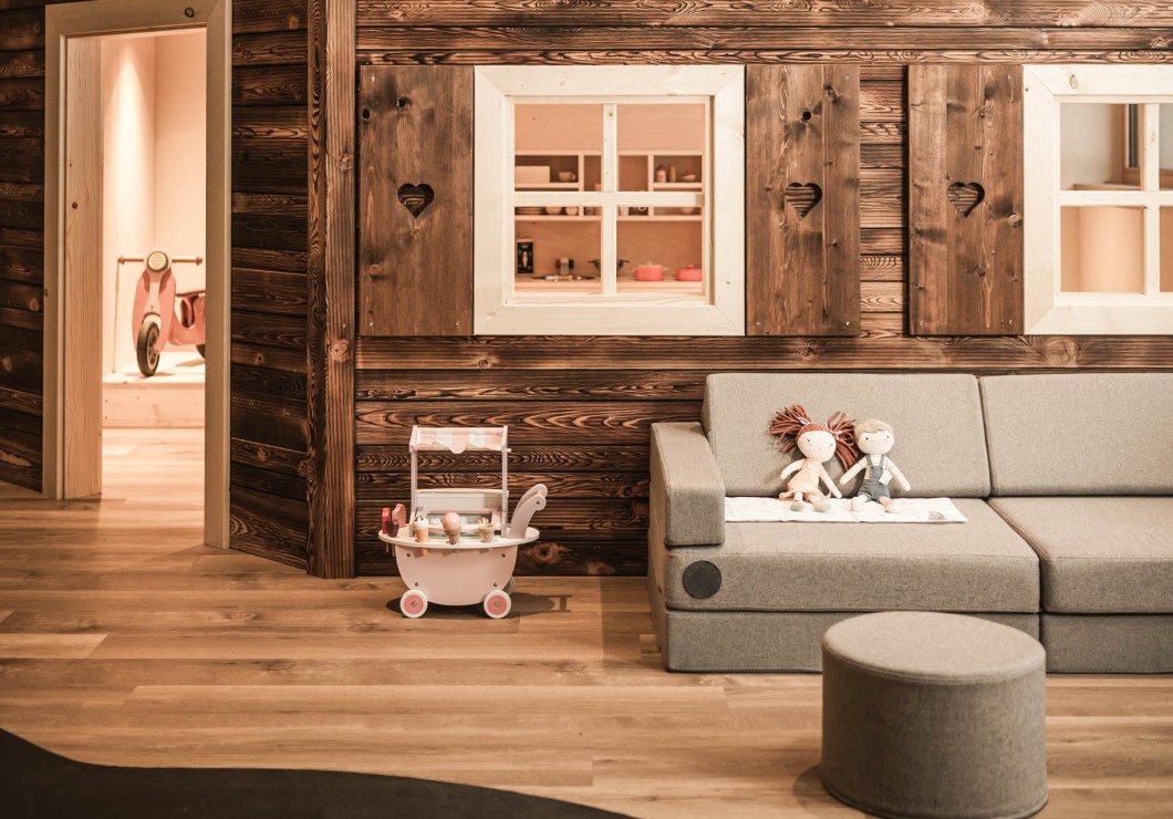 Walk-in wooden doll's house