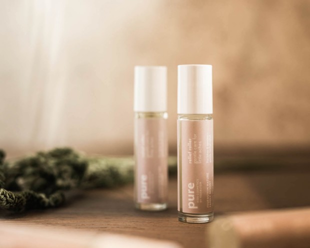 Roll on lenitivo della linea cosmetici puri per bambini Feuerstein