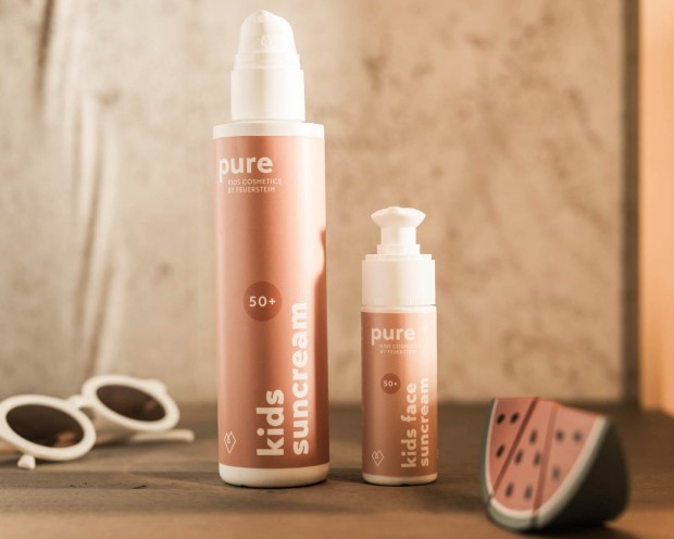 Kinder Sonnencreme - kids suncream große Flasche und kids face suncream kleine Flasche von pure kids cosmetics by Feuerstein
