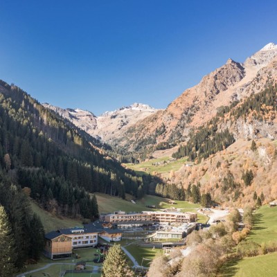 Vista dell'Hotel Feuerstein in estate