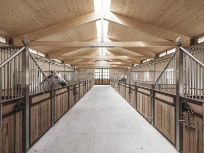 Maneggio con diversi box