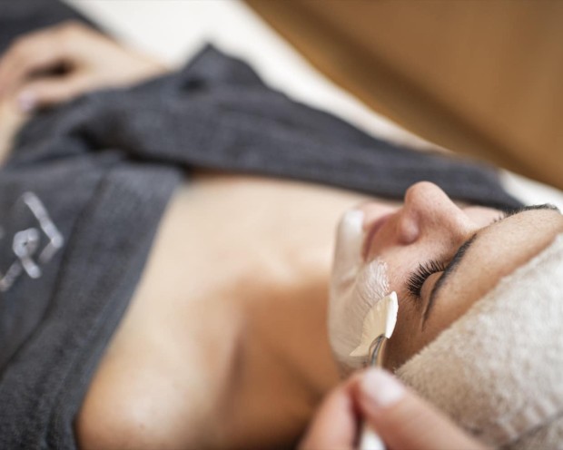 Un trattamento viso al Feuerstein, il nostro Family Hotel con spa in Alto Adige