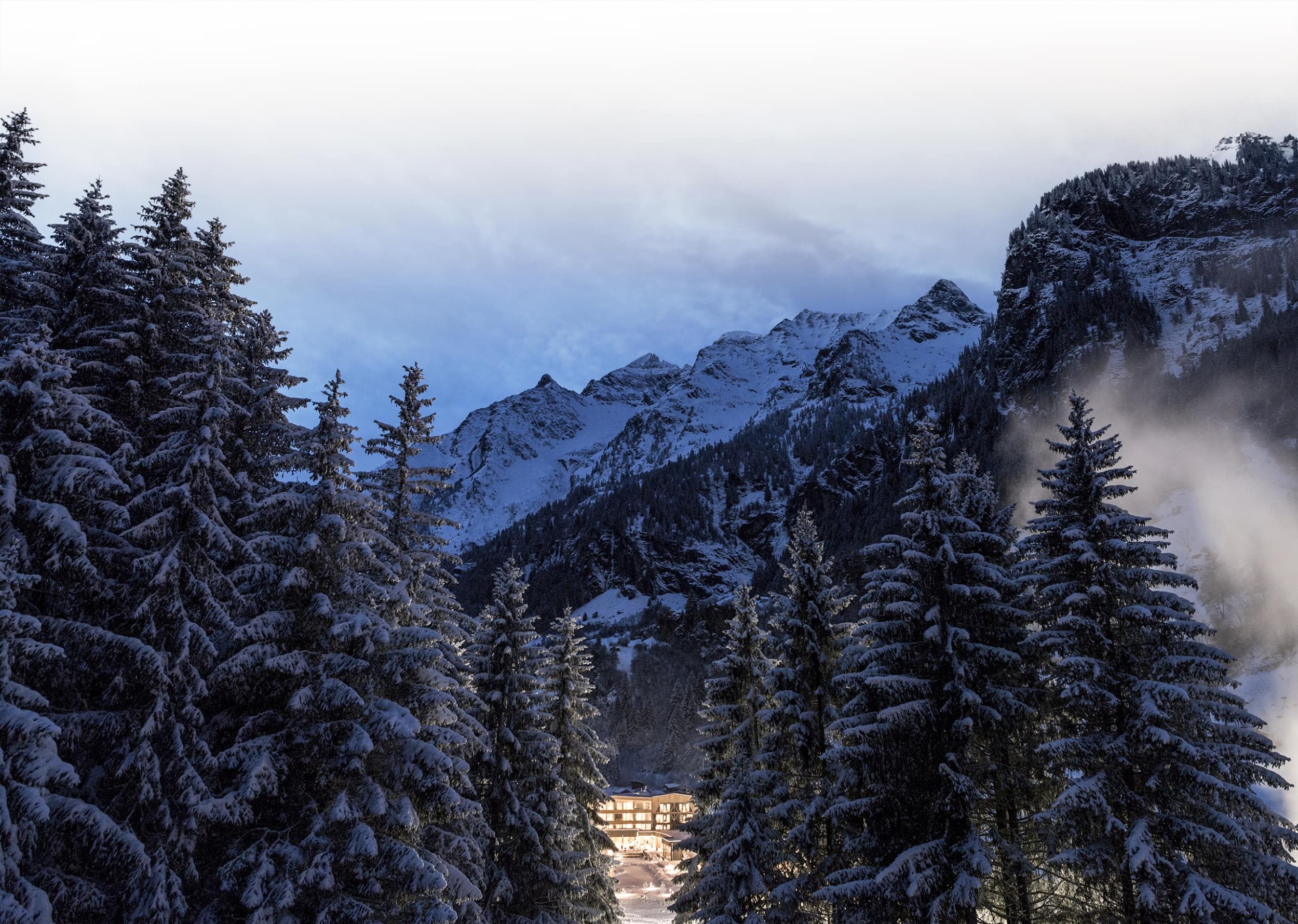 Il Feuerstein, il nostro Family Hotel con spa, è immerso nella natura nel nord dell'Alto Adige
