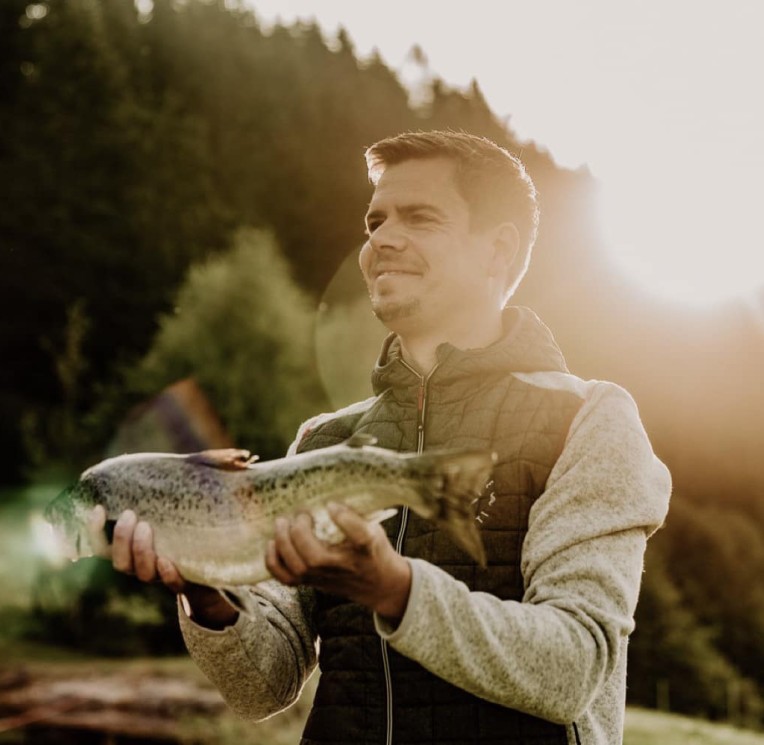 At the Feuerstein family hotel we work together with regional partners: Salmone Dolomiti