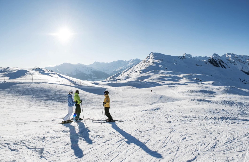 Skiing near the Feuerstein family hotel, the ideal place for a family holiday in the mountains